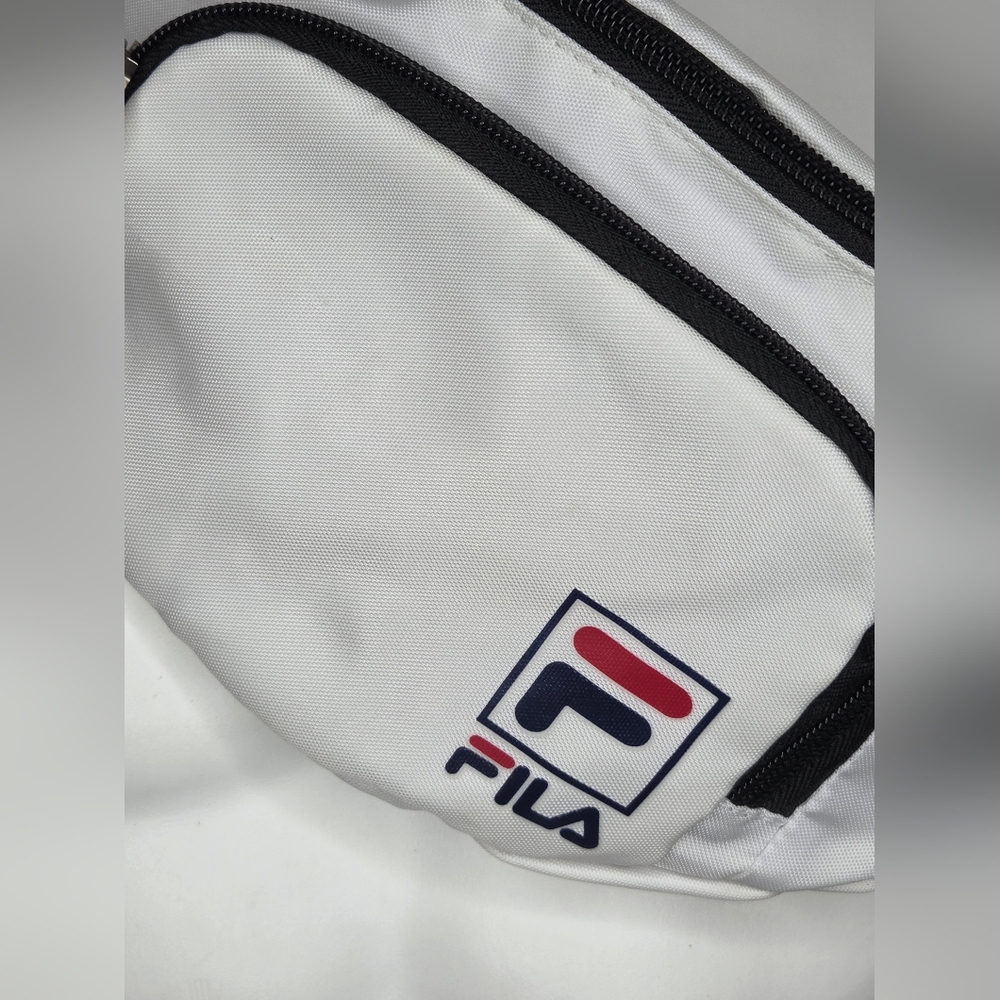 Fila White Beltbag with Black, Red And Blue Accents - Picture 4 of 8